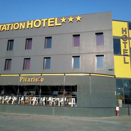 Station Hotel Viana Eksteriør bilde